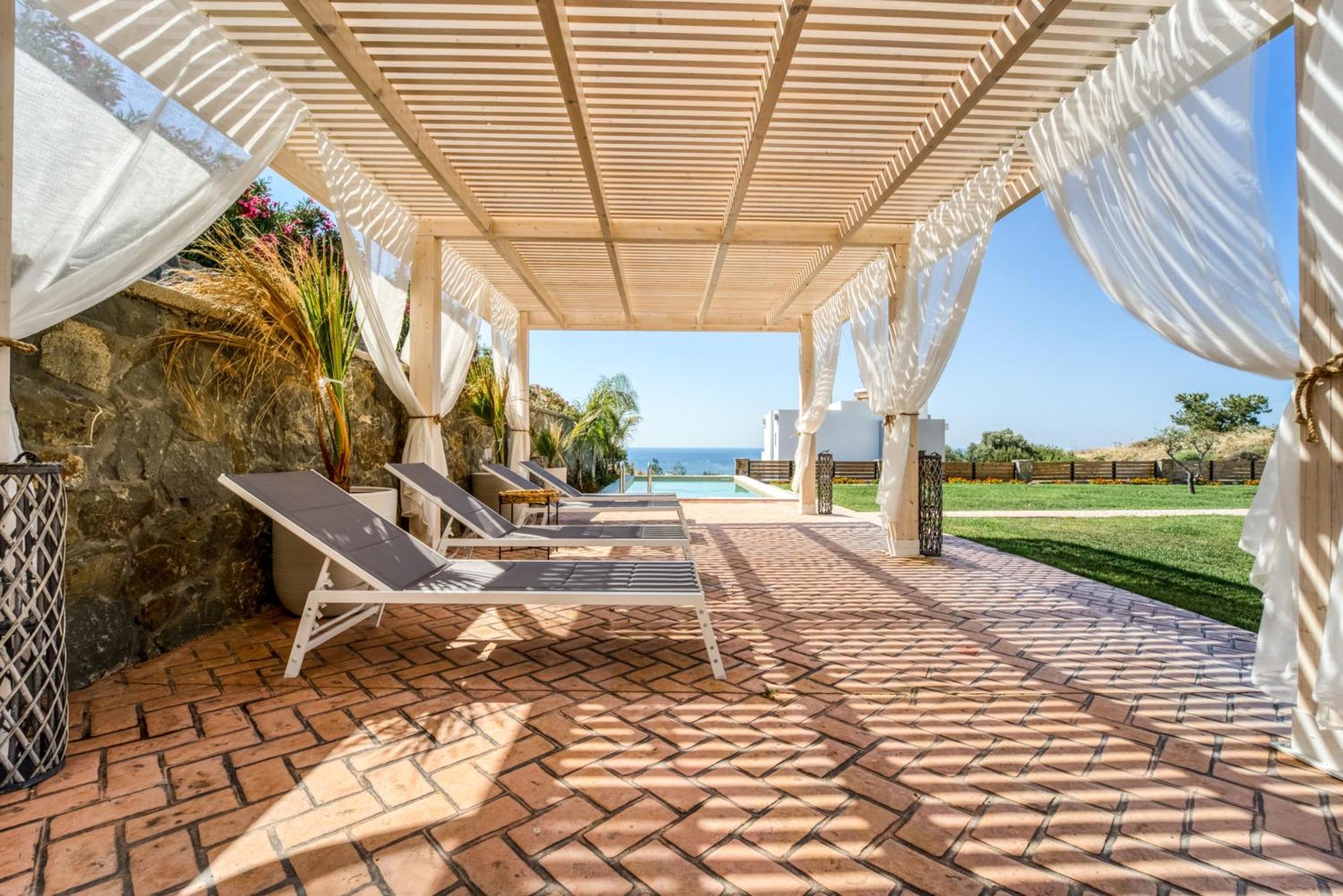 Heliophos Villa Aelia คิโอตาริ ภายนอก รูปภาพ