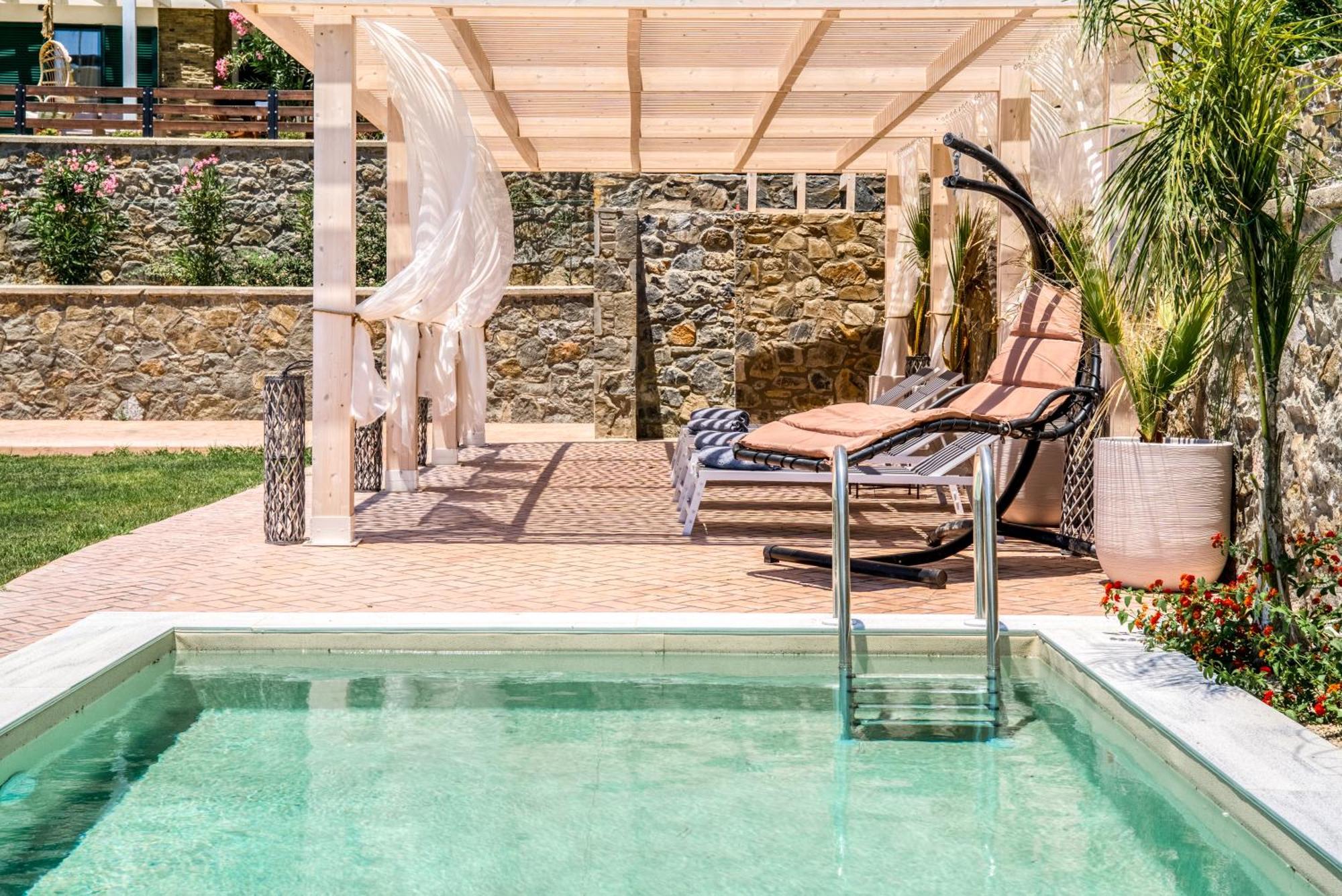 Heliophos Villa Aelia คิโอตาริ ภายนอก รูปภาพ